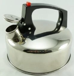 Fluitketel RVS 2 Ltr Met Rode Knop. Alle Warmte Bronnen. -Le Creuset Winkel 1166x1200