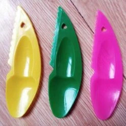 Kiwi Mes Lepel - Set Van 3 - Kiwi Peller - Prikker - Kiwi Tool - Kleuren Mix 3 Kiwi Mes Lepel - Set Van 3 - Kiwi Peller - Prikker - Kiwi Tool - Kleuren Mix -Le Creuset Winkel 1196x1200 20