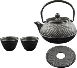 SakuraTea - Theepot Set - 4-delig - Gietijzer - Zwart - 0.8L - 2 Kopjes (100ml) -Le Creuset Winkel 1200x1068 1