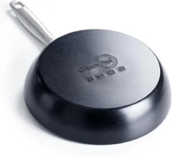 GreenPan Copenhagen Pannekoekenpan 28cm 15 GreenPan Copenhagen Pannekoekenpan 28cm -Le Creuset Winkel 1200x1085