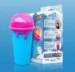 Frozen Magic Slushy Maker - Slush Puppy Maker - IJscrusher - Slush Puppy Beker - Slushy Puppy Maker - Slush Puppy Machine - Slush Maker - Slushy Cup - Tiktok - Blauw -Le Creuset Winkel 1200x1140 1