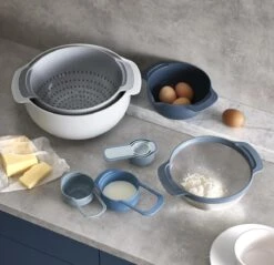 Joseph Joseph Editions Sky Nest 9 Plus Keukenhulpen - Polypropyleen - Set Van 9 Stuks - Oceaan 4 Joseph Joseph Editions Sky Nest 9 Plus Keukenhulpen - Polypropyleen - Set Van 9 Stuks - Oceaan -Le Creuset Winkel 1200x1161 9