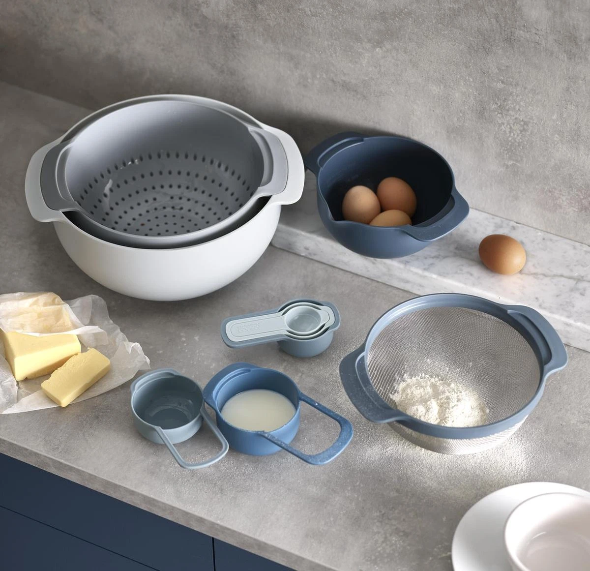 Joseph Joseph Editions Sky Nest 9 Plus Keukenhulpen - Polypropyleen - Set van 9 Stuks - Oceaan Joseph Joseph Editions Sky Nest 9 Plus Keukenhulpen - Polypropyleen - Set Van 9 Stuks - Oceaan -Le Creuset Winkel 1200x1161 9