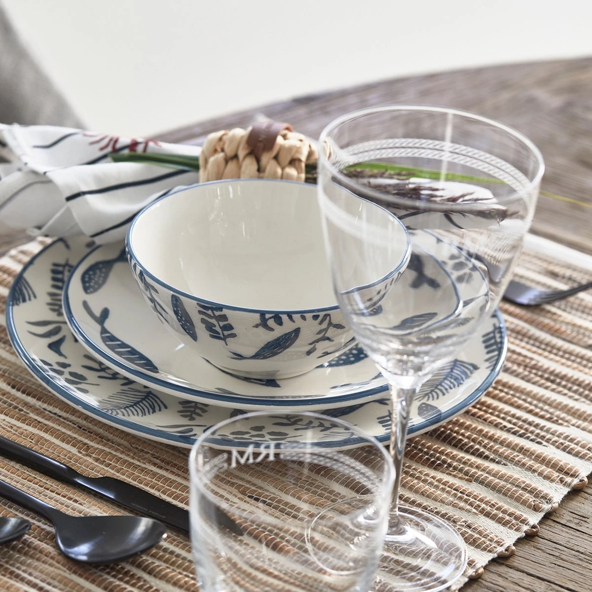 Riviera Maison Bord, ontbijtbord, Servies, Tafeldecoratie voor eetkamer, keuken - First Catch Breakfast Plate - Blauw - Keramiek - 1 stuk Riviera Maison Bord, Ontbijtbord, Servies, Tafeldecoratie Voor Eetkamer, Keuken - First Catch Breakfast Plate - Blauw - Keramiek - 1 Stuk -Le Creuset Winkel 1200x1200 1458