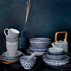 Tokyo Design Studio | Nippon Blue | Set Van 4 Borden Ø 25,7 Cm | Porselein 5 Tokyo Design Studio | Nippon Blue | Set Van 4 Borden Ø 25,7 Cm | Porselein -Le Creuset Winkel 1200x1200 1464