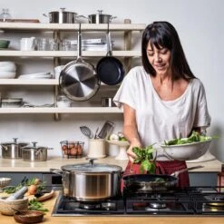 KitchenAid Stainless Steel Wok ø28cm - RVS - Inductie - Anti-aanbak -Le Creuset Winkel 1200x1200 150