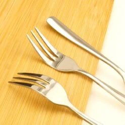 Gebaksvorkjes - Set Van 12 Taartvorkjes - Rvs - 13,5 Cm 2 Gebaksvorkjes - Set Van 12 Taartvorkjes - Rvs - 13,5 Cm -Le Creuset Winkel 1200x1200 1672
