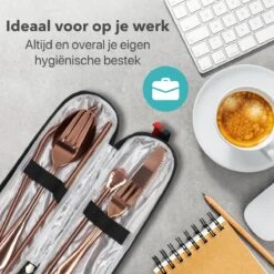 Damster Reisbestek - Verbeterde Versie - Meeneem Bestek Rvs - Reis Bestekset To Go - Incl. Herbruikbare Rietjes - Eenpersoons - Achtdelig - Roodgoud 2 Damster Reisbestek - Verbeterde Versie - Meeneem Bestek Rvs - Reis Bestekset To Go - Incl. Herbruikbare Rietjes - Eenpersoons - Achtdelig - Roodgoud -Le Creuset Winkel 1200x1200 1704