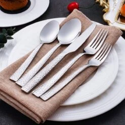 Deleca 6 Persoons Bestekset Deluxe (30-delig) - Vorken, Lepels En Messen - Vaatwasserbestendig - Gehamerd - Zilver / RVS 2 Deleca 6 Persoons Bestekset Deluxe (30-delig) - Vorken, Lepels En Messen - Vaatwasserbestendig - Gehamerd - Zilver / RVS -Le Creuset Winkel 1200x1200 1751