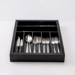 Merkloos Decopatent® Uitschuifbaar Bestekbak - Besteklade - 7 Vaks -> Uitschuifbaar Naar 9 Vakken - Bestekbakken Organizer - Bamboe - Zwart 2 Merkloos Decopatent® Uitschuifbaar Bestekbak - Besteklade - 7 Vaks -> Uitschuifbaar Naar 9 Vakken - Bestekbakken Organizer - Bamboe - Zwart -Le Creuset Winkel 1200x1200 1860