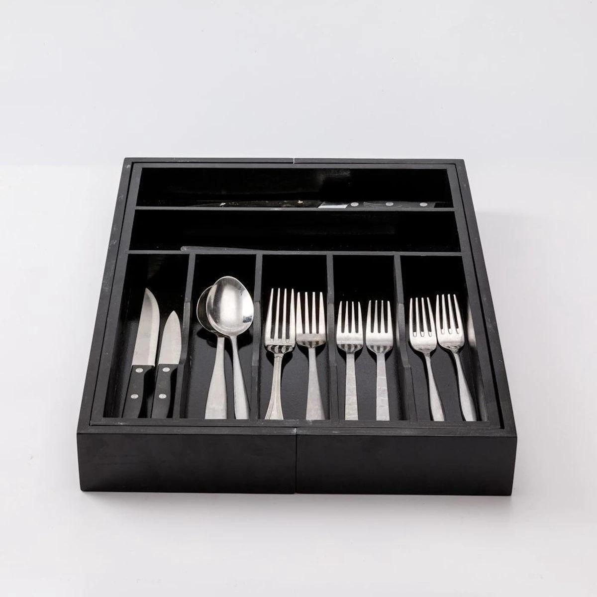 Decopatent® Uitschuifbaar bestekbak - Besteklade - 7 Vaks -> Uitschuifbaar naar 9 Vakken - Bestekbakken organizer - Bamboe - Zwart Merkloos Decopatent® Uitschuifbaar Bestekbak - Besteklade - 7 Vaks -> Uitschuifbaar Naar 9 Vakken - Bestekbakken Organizer - Bamboe - Zwart -Le Creuset Winkel 1200x1200 1860