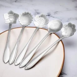 Fako Bijoux® - Bloemen Lepels Set - Theelepel / Koffielepel - 12cm - Zilver - 8 Stuks 3 Fako Bijoux® - Bloemen Lepels Set - Theelepel / Koffielepel - 12cm - Zilver - 8 Stuks -Le Creuset Winkel 1200x1200 1865