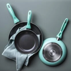 VitaVerde Expert Koekenpannenset Ø 20cm + Ø 24cm + Ø 28cm - Turquoise - Inductie - PFAS-vrij -Le Creuset Winkel 1200x1200 187