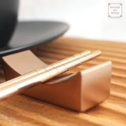 House Of Husk Chopsticks Set - Koreaanse Eetstokjes - Vaatwasserbestendig - RVS - 5 Paar - Rose Goud -Le Creuset Winkel 1200x1200 1978