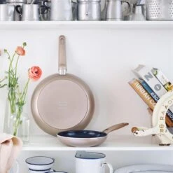 GreenPan Cambridge Koekenpan 20cm - Brons - Inductie - PFAS-vrij -Le Creuset Winkel 1200x1200 220