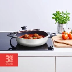 BRABANTIA INDU+ Hapjespan - Keramische Antiaanbaklaag - Met Deksel - Ø 28 Cm - Inductie - Pfas Vrij 2 BRABANTIA INDU+ Hapjespan - Keramische Antiaanbaklaag - Met Deksel - Ø 28 Cm - Inductie - Pfas Vrij -Le Creuset Winkel 1200x1200 402