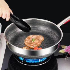 MONFORTT. Hapjespan Ø 28cm Anti-aanbaklaag 7 Lagen Staal Met Deksel 2 MONFORTT. Hapjespan Ø 28cm Anti-aanbaklaag 7 Lagen Staal Met Deksel -Le Creuset Winkel 1200x1200 426