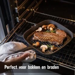 Daumonet Auguste Noir Gietijzeren Grillpan - Steakpan Zwart - PFAS & PFOA Vrij - Vierkant Met Schenktuit - 23,5 Cm - 2 Liter - Emaille - Alle Warmtebronnen - Elektrisch - Gas - Halogeen - Inductie - Keramisch -Le Creuset Winkel 1200x1200 478