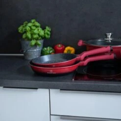 Herenthal Pannenset Inductie - Luxe 10-delige Koekenpan Inductie - Voor Alle Warmtebronnen - Pannen Met Glazen Deksels En Koudgrepen - Rood / Zwart- 6 Pannen -Le Creuset Winkel 1200x1200 68