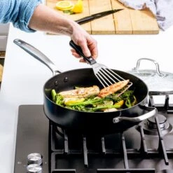 GreenPan Copenhagen Stoofpan Met Deksel En Extra Handvat 28cm/4.3L -Le Creuset Winkel 1200x1200 695