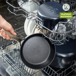 GreenPan Copenhagen Stoofpan Met Deksel En Extra Handvat 28cm/4.3L -Le Creuset Winkel 1200x1200 705
