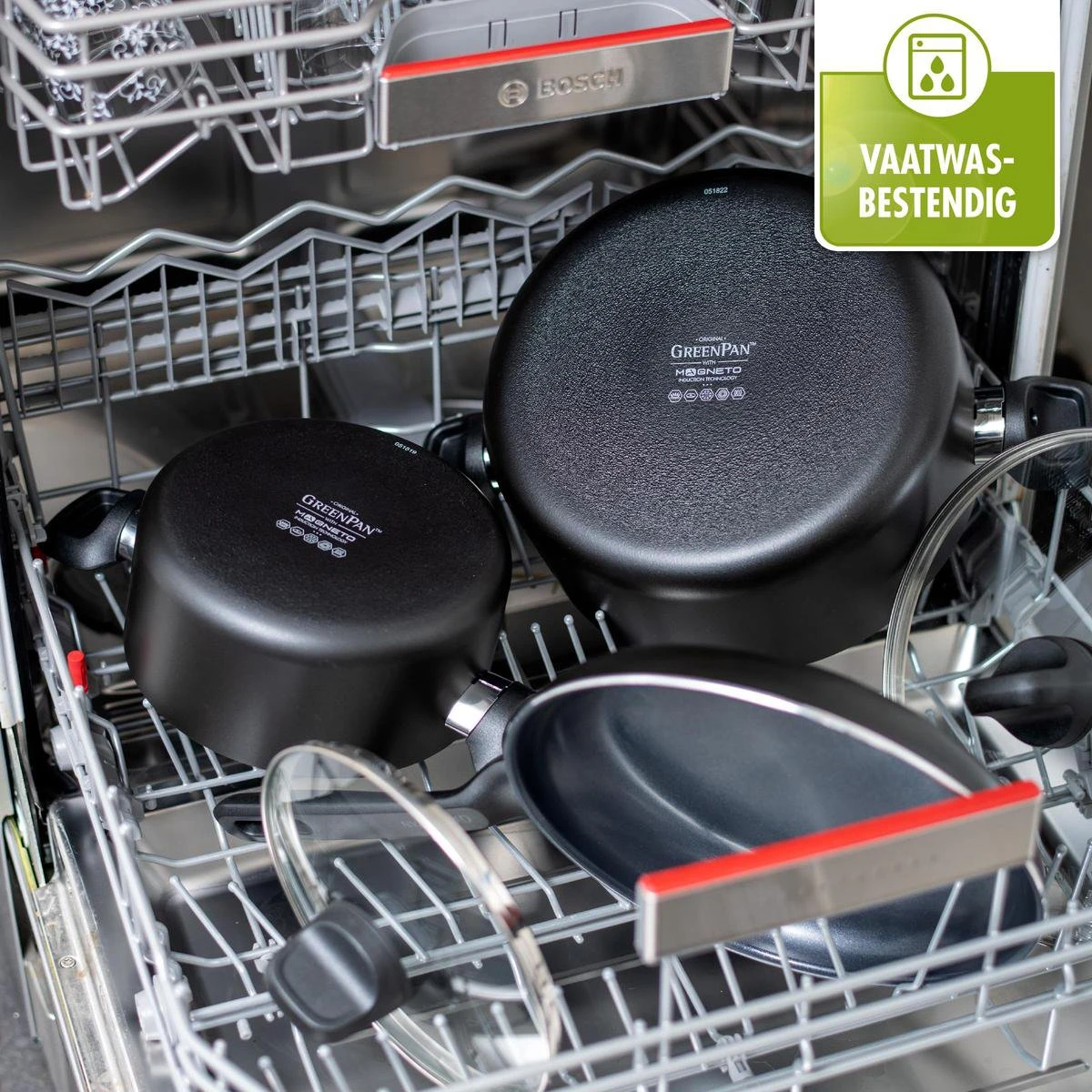 GreenPan Memphis hapjespan 28cm - zwart - inductie - PFAS-vrij GreenPan Memphis Hapjespan 28cm - Zwart - Inductie - PFAS-vrij -Le Creuset Winkel 1200x1200 725