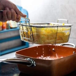 Nuovva Koperen Frituurpan, Met Diepe Zijkanten & Deksel -Le Creuset Winkel 1200x1200 745