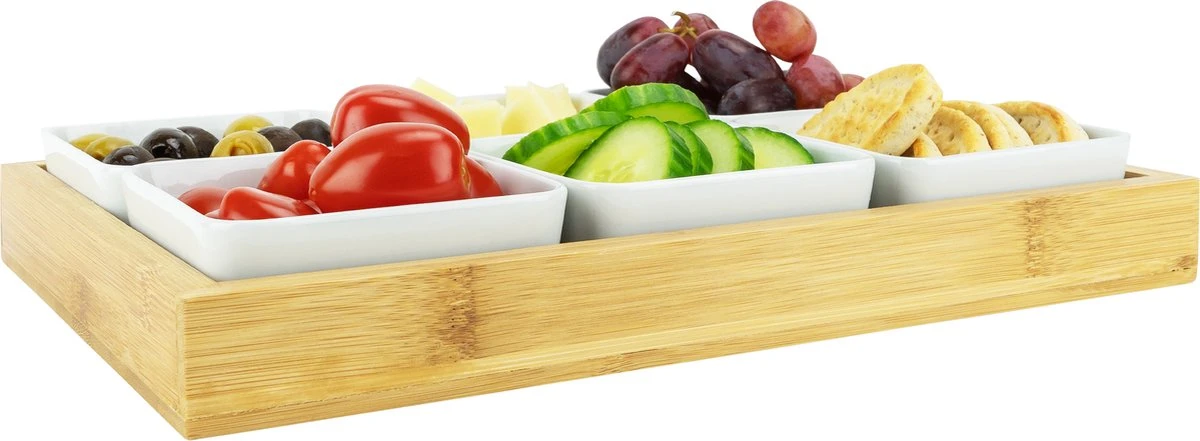 Krumble Borrelplank met 6 schaaltjes - Borrelplank - Tapasschaal - Serveerschaal met vakjes - Snackschaal - Snack- & tappasschalen - Serveerplanken- Serveerschalen - Hout en Keramiek - 6 delig schaaltjes - Wit en bruin Krumble Borrelplank Met 6 Schaaltjes - Borrelplank - Tapasschaal - Serveerschaal Met Vakjes - Snackschaal - Snack- & Tappasschalen - Serveerplanken- Serveerschalen - Hout En Keramiek - 6 Delig Schaaltjes - Wit En Bruin -Le Creuset Winkel 1200x441 1