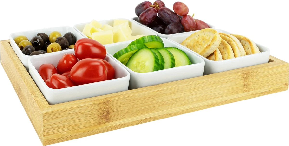 Krumble Borrelplank met 6 schaaltjes - Borrelplank - Tapasschaal - Serveerschaal met vakjes - Snackschaal - Snack- & tappasschalen - Serveerplanken- Serveerschalen - Hout en Keramiek - 6 delig schaaltjes - Wit en bruin Krumble Borrelplank Met 6 Schaaltjes - Borrelplank - Tapasschaal - Serveerschaal Met Vakjes - Snackschaal - Snack- & Tappasschalen - Serveerplanken- Serveerschalen - Hout En Keramiek - 6 Delig Schaaltjes - Wit En Bruin -Le Creuset Winkel 1200x606 2