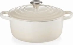 Le Creuset Braadpan Signature Meringue - ø 24 Cm / 4.2 Liter -Le Creuset Winkel 1200x744