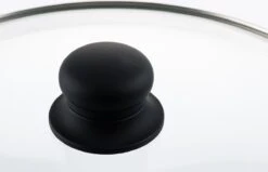 Westinghouse Hapjespan Inductie - Ø 28 Cm - Zwart Marmer - Met Deksel -Le Creuset Winkel 1200x774 1