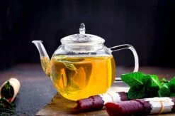 Feelino Special Edition Thee- En Koffiepot 800 Ml Met Zeef In De Uitloop En Glazen Deksel, Ideaal Voor 2 Personen 2 Feelino Special Edition Thee- En Koffiepot 800 Ml Met Zeef In De Uitloop En Glazen Deksel, Ideaal Voor 2 Personen -Le Creuset Winkel 1200x794 8