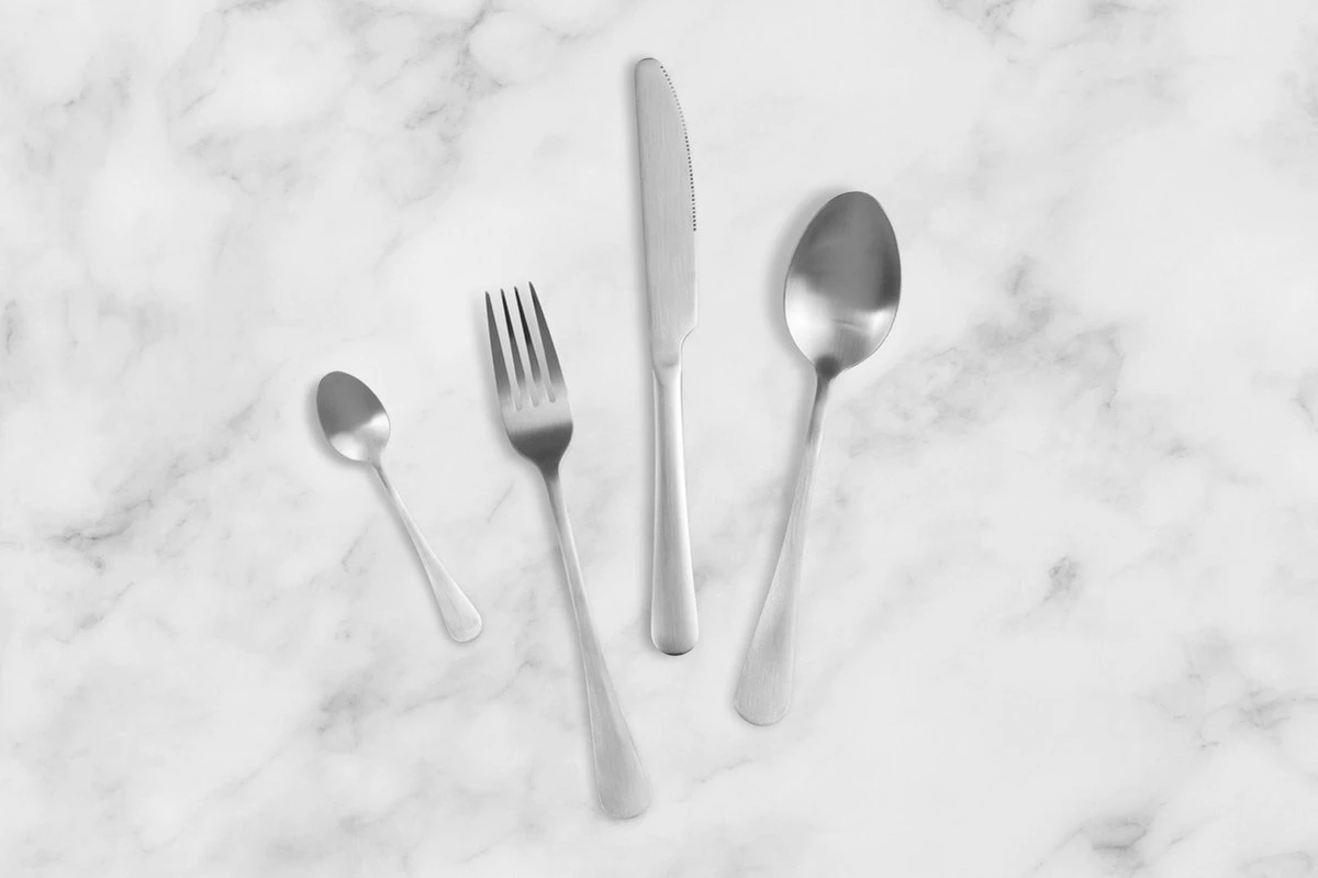 Magani - Zilveren Bestekset - Roestvrij Staal - 70-delig - voor Acht Personen - PVD Coating Magani - Zilveren Bestekset - Roestvrij Staal - 70-delig - Voor Acht Personen - PVD Coating -Le Creuset Winkel 1200x799 131