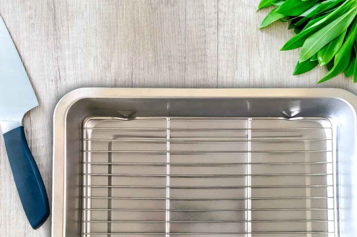 YUGN Braadslede Ovenschaal Braadslee Oven - Braadslede Met Rooster Voor Ovengerechten - Roestvrijstaal en 40x30x7CM - Cadeau tip YUGN Braadslede Ovenschaal Braadslee Oven - Braadslede Met Rooster Voor Ovengerechten - Roestvrijstaal En 40x30x7CM - Cadeau Tip -Le Creuset Winkel 1200x799 86