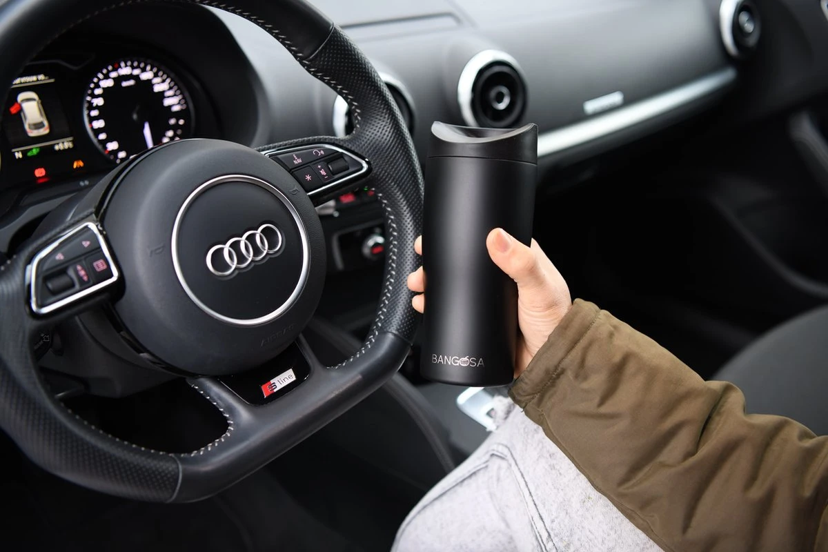 BanGosa® Koffiebeker to go - Thermosbeker - Reisbeker - Travel mug - RVS 400ml - Mat Zwart BanGosa® Koffiebeker To Go - Thermosbeker - Reisbeker - Travel Mug - RVS 400ml - Mat Zwart -Le Creuset Winkel 1200x800 136