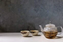 Feelino Special Edition Thee- En Koffiepot 800 Ml Met Zeef In De Uitloop En Glazen Deksel, Ideaal Voor 2 Personen 3 Feelino Special Edition Thee- En Koffiepot 800 Ml Met Zeef In De Uitloop En Glazen Deksel, Ideaal Voor 2 Personen -Le Creuset Winkel 1200x800 210