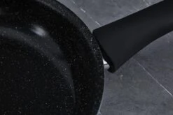 Tefal Intensity Koekenpan - Ø 28 Cm 3 Tefal Intensity Koekenpan - Ø 28 Cm -Le Creuset Winkel 1200x800 44