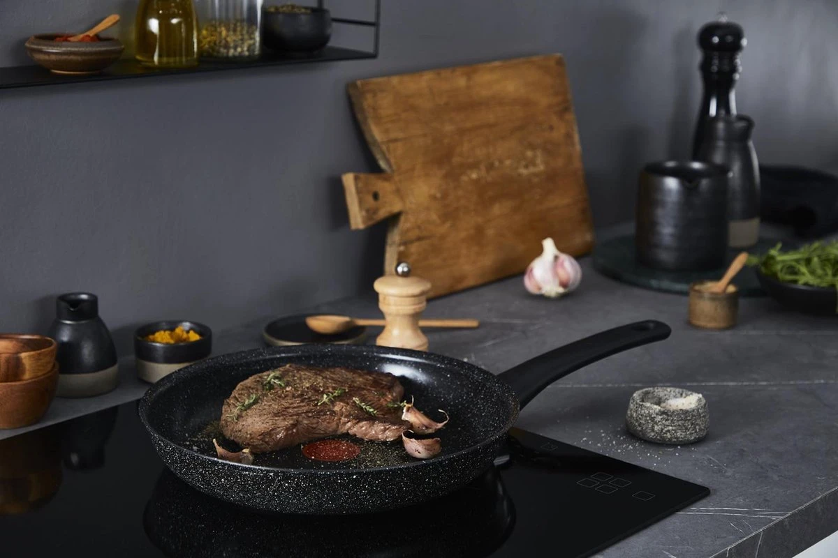 Tefal Intensity koekenpan - Ø 28 cm Tefal Intensity Koekenpan - Ø 28 Cm -Le Creuset Winkel 1200x800 45