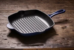 Koock Amsterdam® Grillpan - Geëmailleerd Gietijzer - Geschikt Voor Alle Warmtebronnen - Mat Blauw -Le Creuset Winkel 1200x801 5