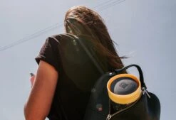 Circular&Co. Herbruikbare To Go Koffiebeker (rCUP) Zwart/zwart 8oz/227ml 5 Circular&Co. Herbruikbare To Go Koffiebeker (rCUP) Zwart/zwart 8oz/227ml -Le Creuset Winkel 1200x823 7