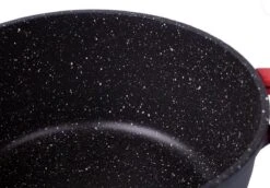 Bavary KATG22 Pan - Braadpan - Soeppan - Ø 22 Cm - Inductie - Keramisch - 3.3 Liter - Zwart -Le Creuset Winkel 1200x835 1