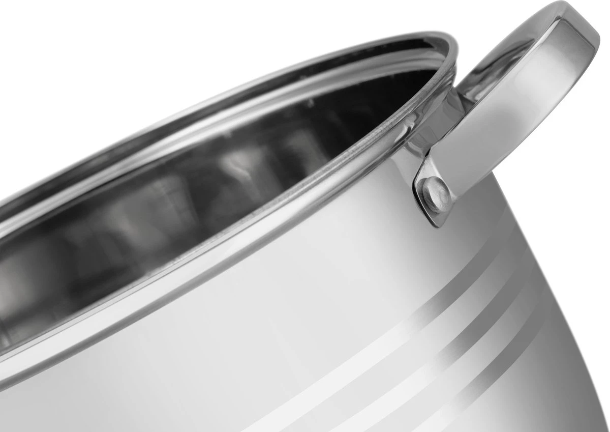 Edënbërg Classic Line - RVS Luxe Pannenset 12 delig - Voorzien Van 9-Laags Bodem! Edënbërg Classic Line - RVS Luxe Pannenset 12 Delig - Voorzien Van 9-Laags Bodem! -Le Creuset Winkel