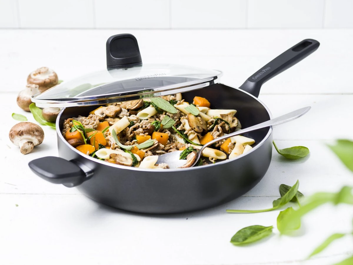 GreenPan Memphis hapjespan 28cm - zwart - inductie - PFAS-vrij GreenPan Memphis Hapjespan 28cm - Zwart - Inductie - PFAS-vrij -Le Creuset Winkel 1200x900 31
