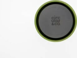 Circular&Co. Herbruikbare To Go Koffiebeker (rCUP) Crème/groen 12oz/340ml 2 Circular&Co. Herbruikbare To Go Koffiebeker (rCUP) Crème/groen 12oz/340ml -Le Creuset Winkel 1200x915 5