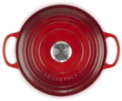 Le Creuset - Gietijzeren - Lage Braadpan - 24cm - Kersenrood 8 Le Creuset - Gietijzeren - Lage Braadpan - 24cm - Kersenrood -Le Creuset Winkel 1200x989 1