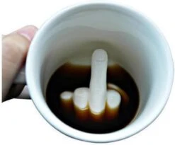 Merkloos Middelvinger Koffiemok - Grappig - Creatief - Perfect Cadeau - Humor - Thee - Melk - Keramiek -Le Creuset Winkel 1200x997 3