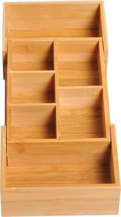 Verstelbare Lade Organizer - Voor Bestek/Keuken/Bureau/Make-Up/Accessoires – Uitschuifbare Lade Inzet Verdeler - Opbergbak Doos - Verstelbaar In 5 Of 7 Compartimenten - Duurzaam Bamboe Hout -Le Creuset Winkel 669x1200 1