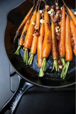 Le Creuset - Gietijzeren Ronde Skillet In Mat Zwart 23cm -Le Creuset Winkel 801x1200