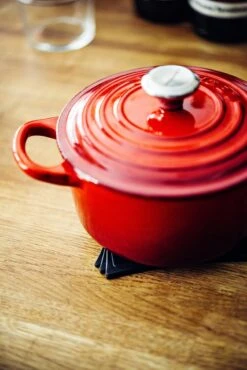 Le Creuset Braadpan Signature Kersenrood - ø 28 Cm / 6.7 Liter -Le Creuset Winkel 801x1200 3