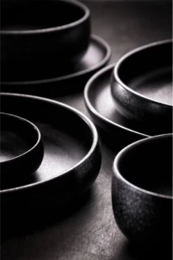 Maastricht Porselein Bord Diep Universe 21 Cm Zwart Porselein 1 Stuk(s) 7 Maastricht Porselein Bord Diep Universe 21 Cm Zwart Porselein 1 Stuk(s) -Le Creuset Winkel 802x1200 2